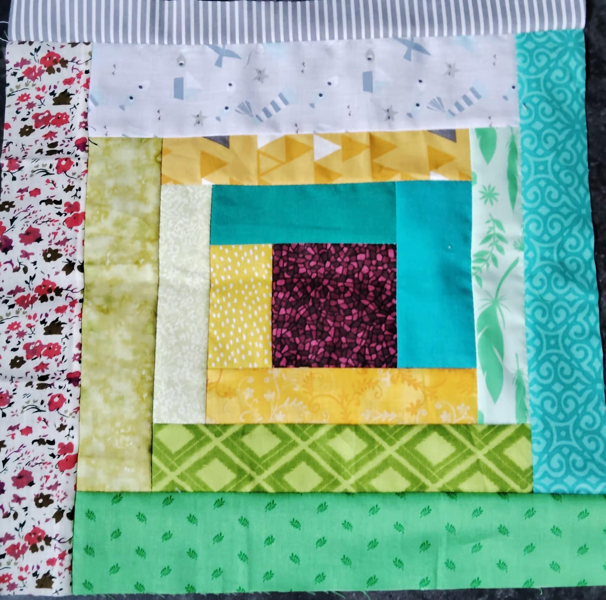 Log Cabin Style Scrappy Block